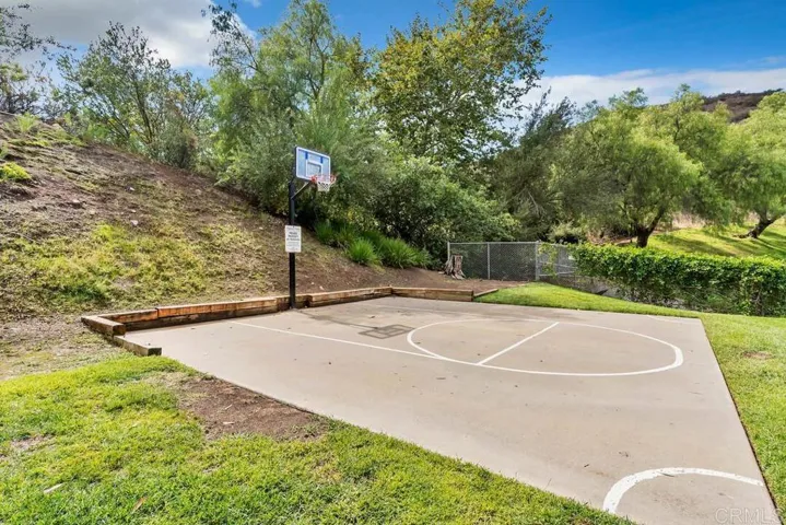 7372 Mission Dam Terrace 185, Santee, California 92071
