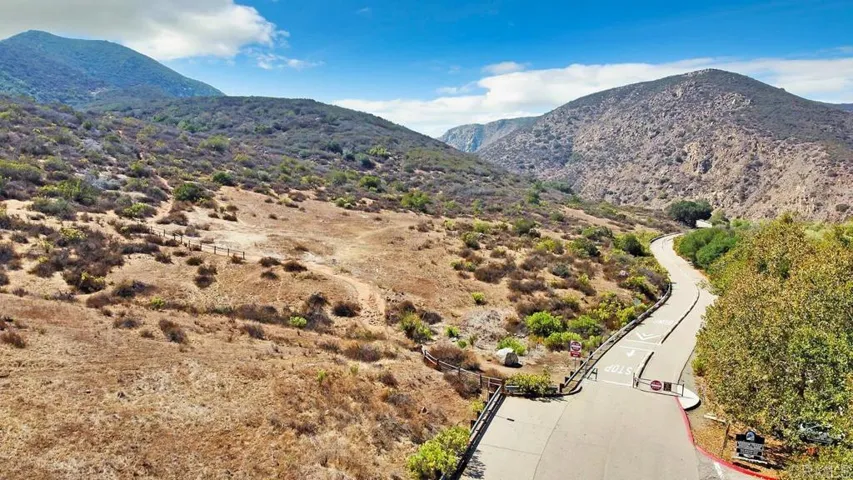 7372 Mission Dam Terrace 185, Santee, California 92071