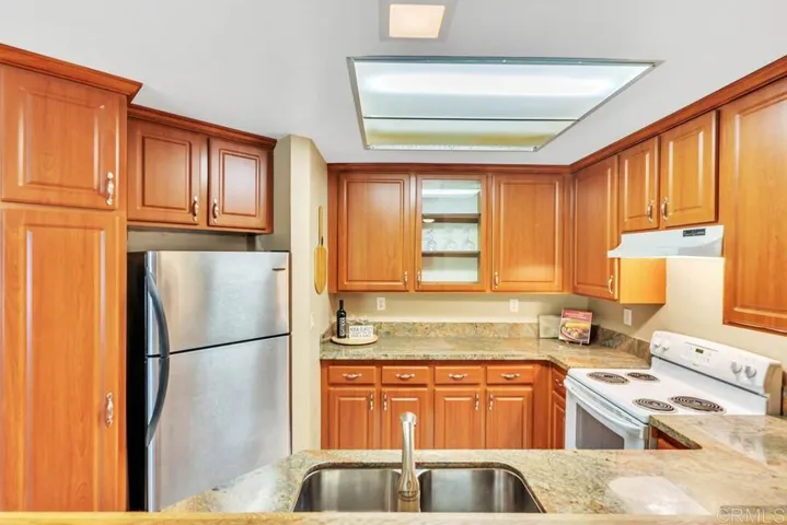 7372 Mission Dam Terrace 185, Santee, California 92071