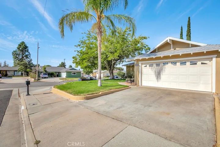 28103 Tenda Drive, Canyon Country, California 91351