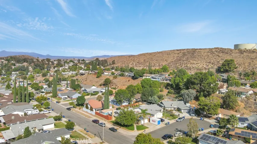28103 Tenda Drive, Canyon Country, California 91351