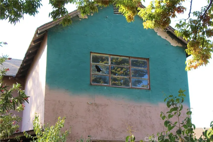1004 W 9th Street, Merced, California 95341