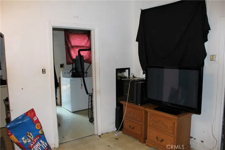 1004 W 9th Street, Merced, California 95341