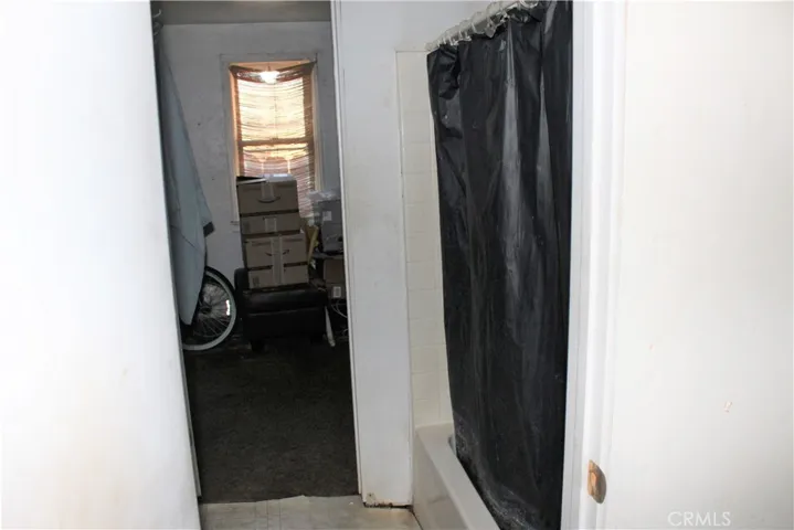1004 W 9th Street, Merced, California 95341
