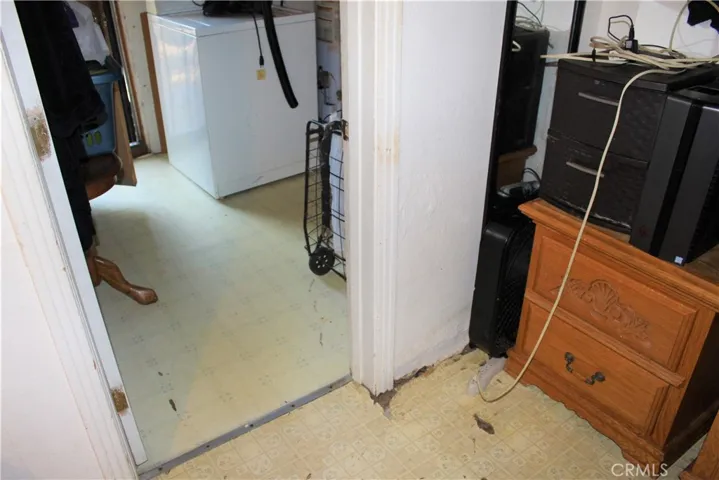 1004 W 9th Street, Merced, California 95341
