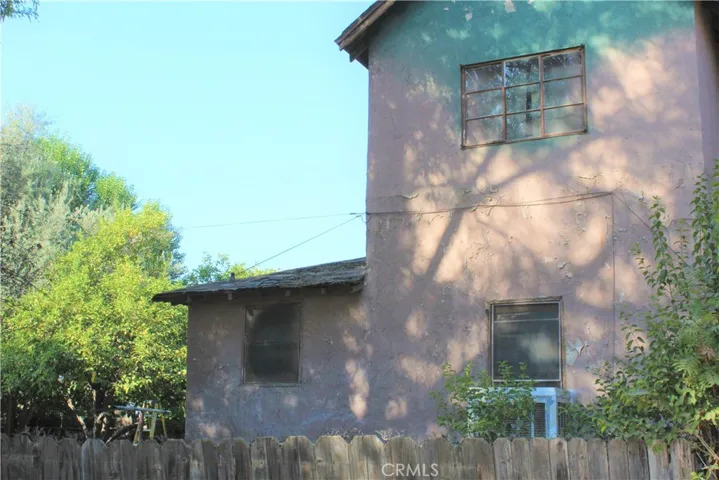 1004 W 9th Street, Merced, California 95341