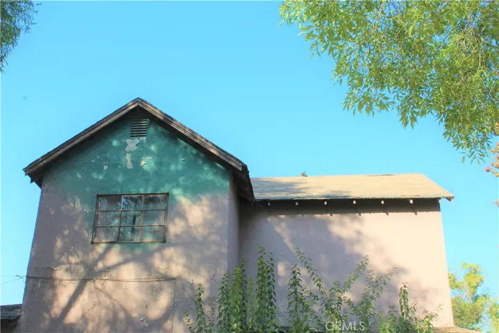 1004 W 9th Street, Merced, California 95341