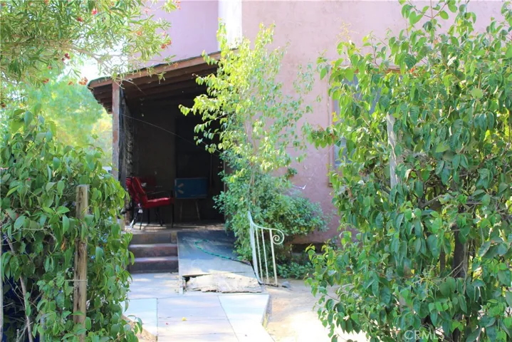 1004 W 9th Street, Merced, California 95341