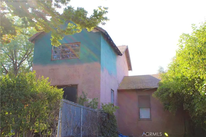 1004 W 9th Street, Merced, California 95341