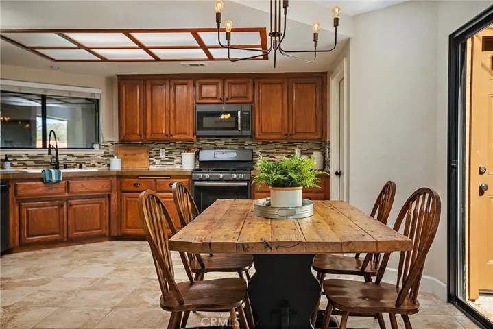 902 Spyglass Court, Paso Robles, California 93446