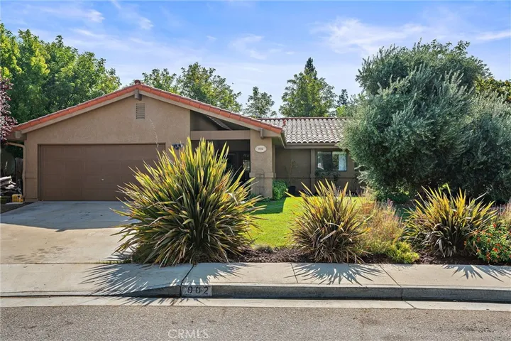 902 Spyglass Court, Paso Robles, California 93446