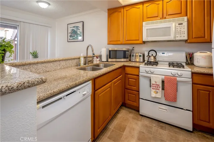 990 Margarita Drive A102, Corona, California 92879