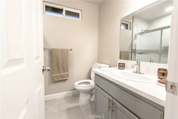 807 Holiday Way, Chowchilla, California 93610