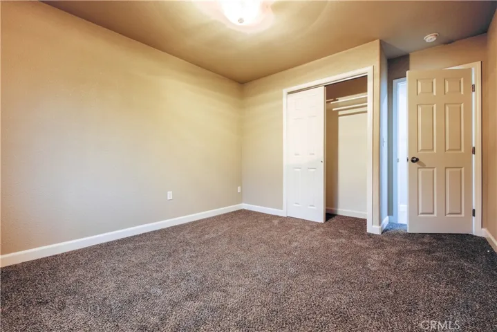 807 Holiday Way, Chowchilla, California 93610