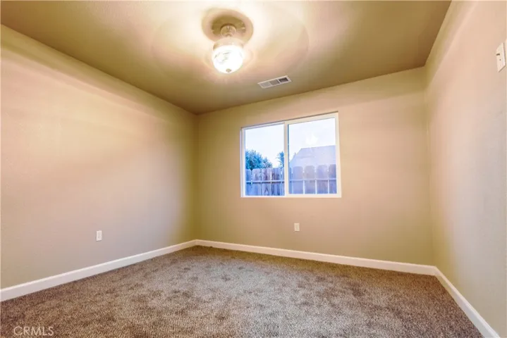 807 Holiday Way, Chowchilla, California 93610