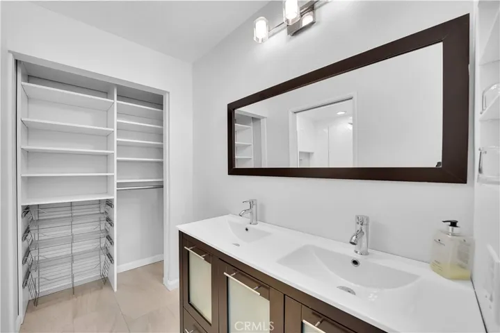 1330 N Mako Lane 14, Anaheim, California 92801