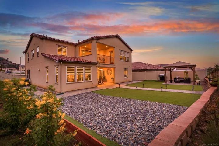1219 Mcgeary Rd, Escondido, California 92026