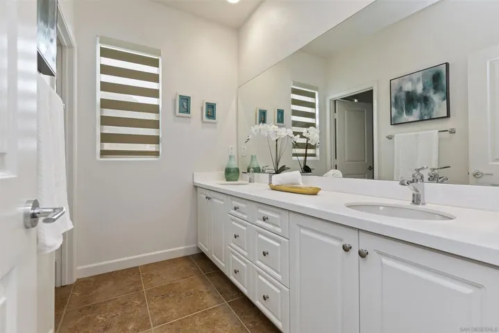 1219 Mcgeary Rd, Escondido, California 92026