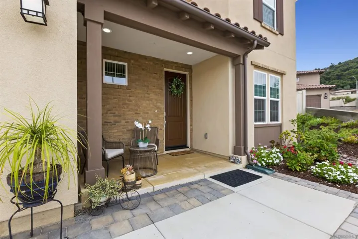 1219 Mcgeary Rd, Escondido, California 92026