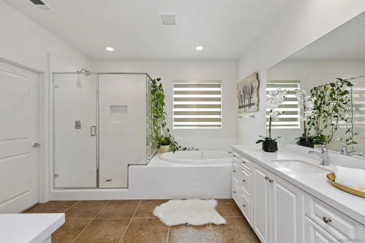 1219 Mcgeary Rd, Escondido, California 92026