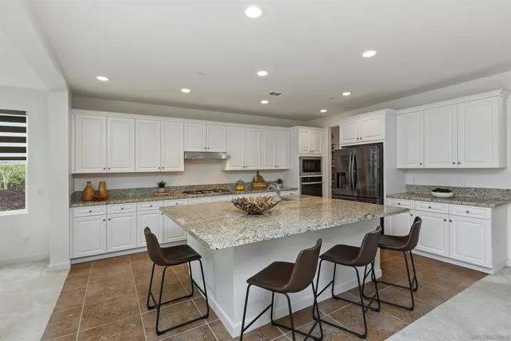 1219 Mcgeary Rd, Escondido, California 92026