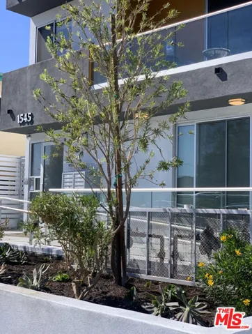1545 S Fairfax Avenue 103, Los Angeles, California 90019