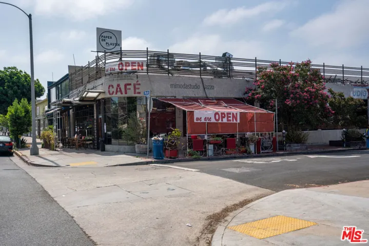 1545 S Fairfax Avenue 103, Los Angeles, California 90019