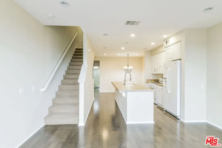 947 S Bluff Road, Montebello, California 90640