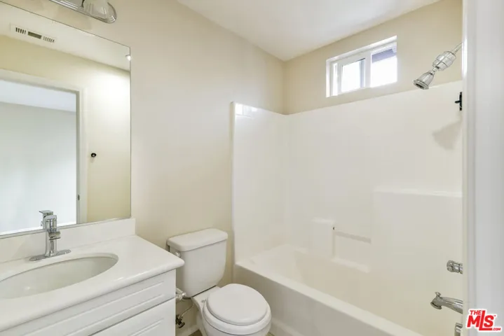 947 S Bluff Road, Montebello, California 90640