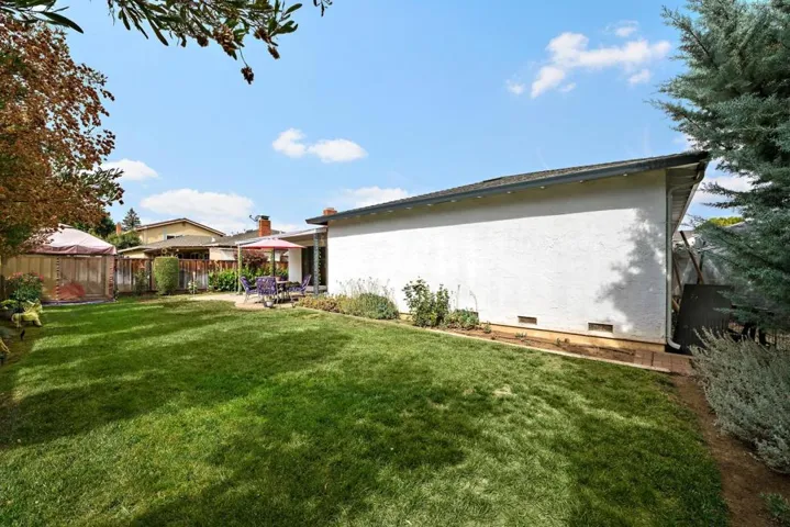 , Gilroy, California 95020