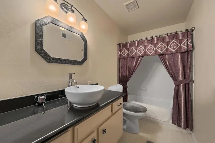 , Gilroy, California 95020