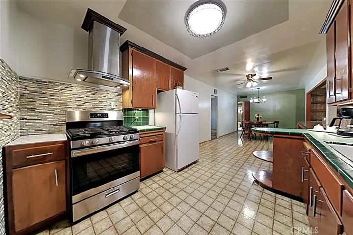 1409 S Nevada Avenue, Los Banos, California 93635
