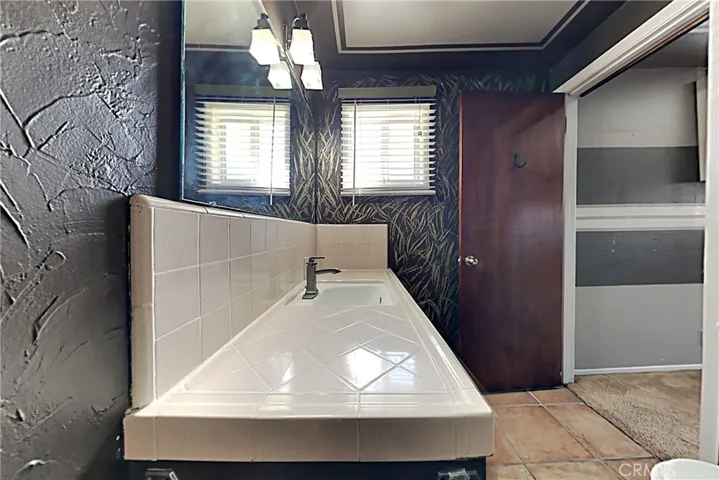 1409 S Nevada Avenue, Los Banos, California 93635