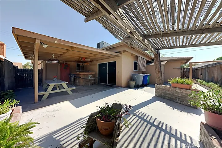 1409 S Nevada Avenue, Los Banos, California 93635