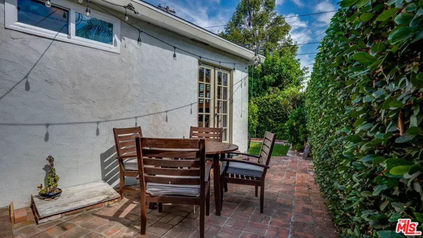 2719 Loftyview Drive, Torrance, California 90505