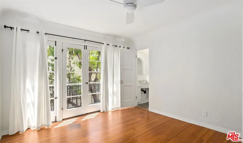 3359 Primera Drive, Los Angeles, California 90068