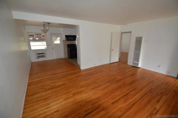 9215 Brookside Circle, Spring Valley, California 91977