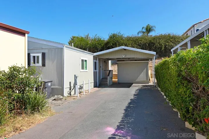 13490 Highway 8 Business 153, Lakeside, California 92040