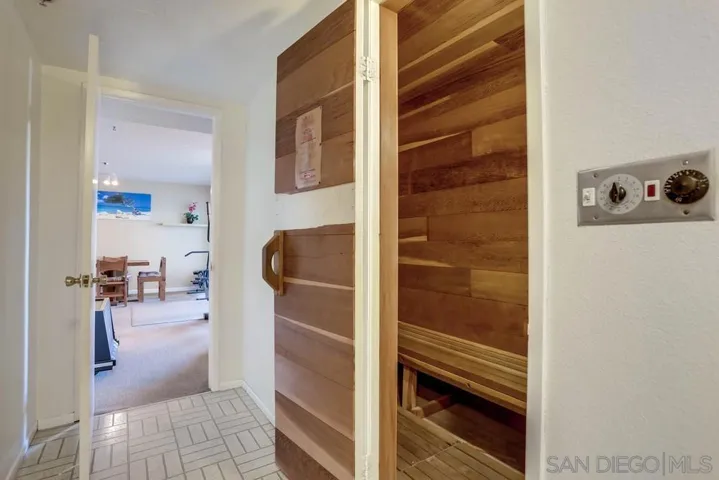 1830 Thomas Ave 2f, San Diego, California 92109