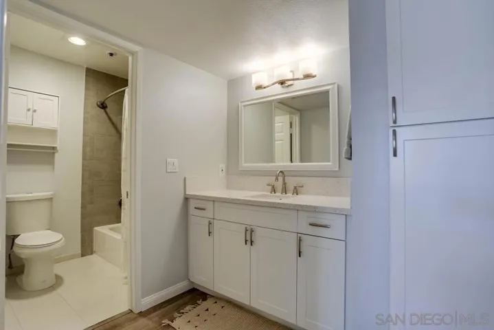 1830 Thomas Ave 2f, San Diego, California 92109