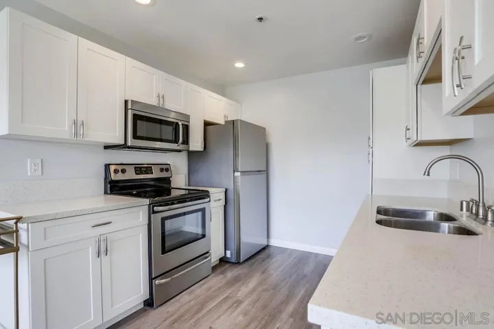 1830 Thomas Ave 2f, San Diego, California 92109