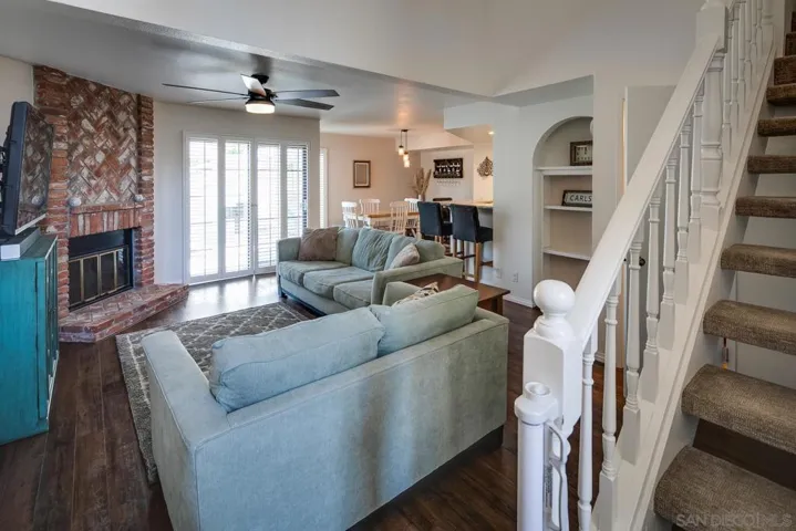 7015 Goldenrod Way, Carlsbad, California 92011
