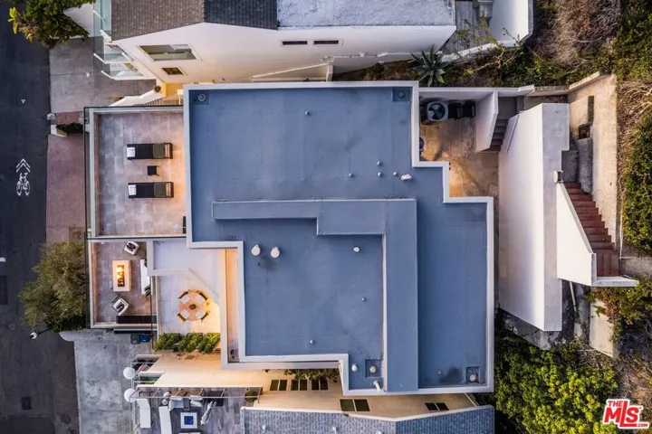 2492 Glenneyre Street, Laguna Beach, California 92651