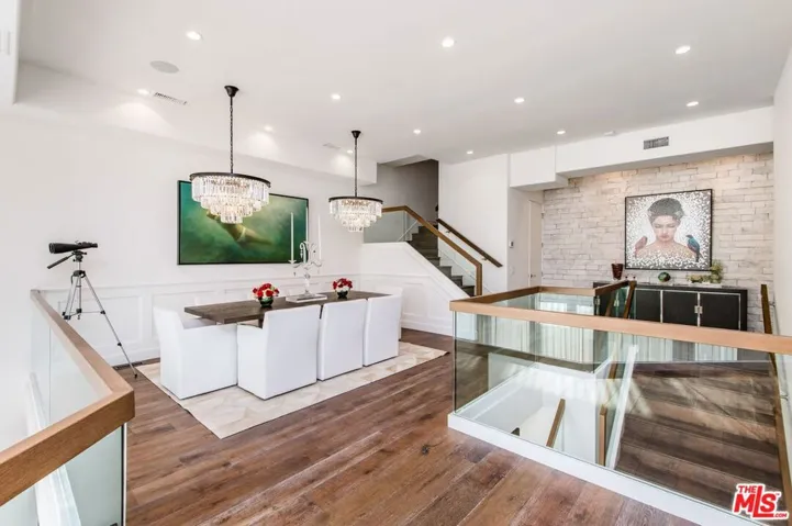2492 Glenneyre Street, Laguna Beach, California 92651