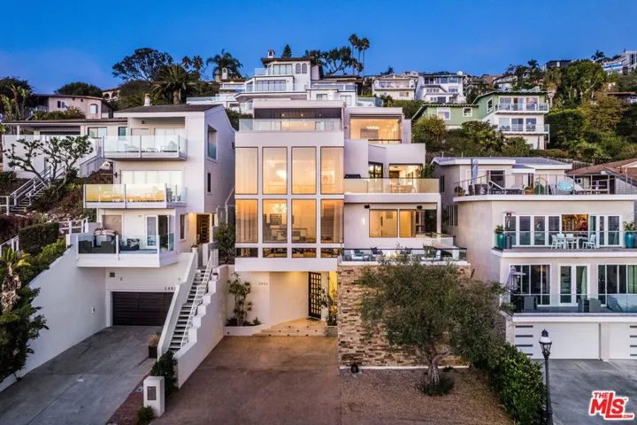 2492 Glenneyre Street, Laguna Beach, California 92651