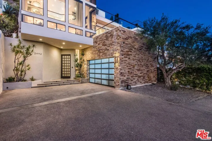 2492 Glenneyre Street, Laguna Beach, California 92651