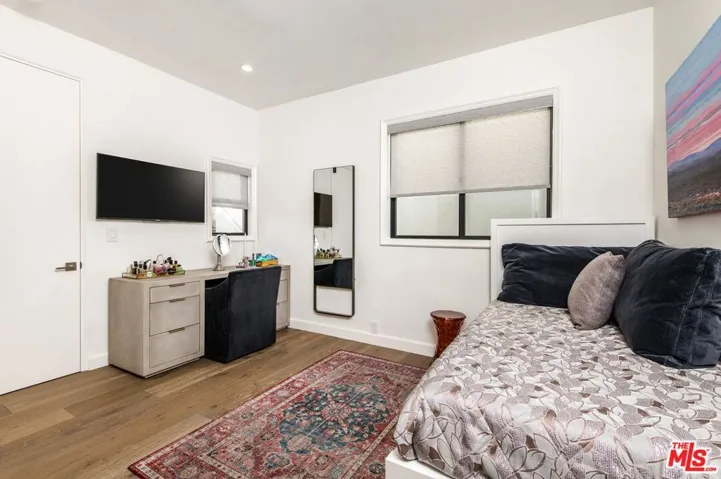 2492 Glenneyre Street, Laguna Beach, California 92651