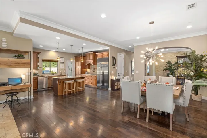 1512 Bluff Place, North Tustin, California 92705
