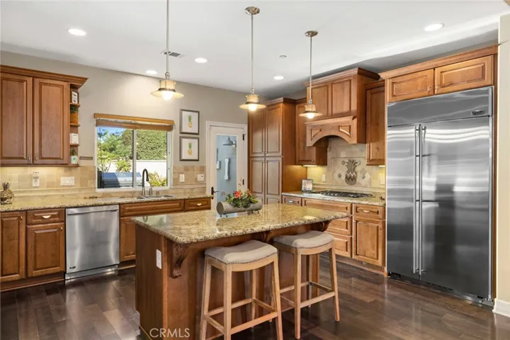 1512 Bluff Place, North Tustin, California 92705