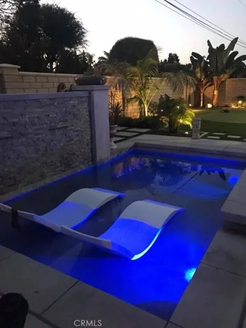 1512 Bluff Place, North Tustin, California 92705
